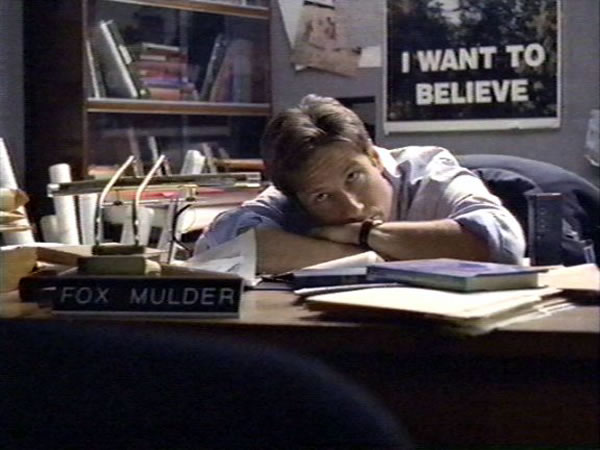 mulder-and-i-want-to-believe-poster.jpg