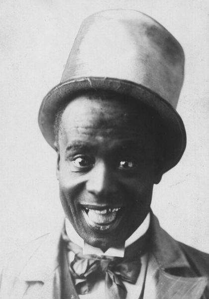 Ernest_Hogan_smiling.jpg